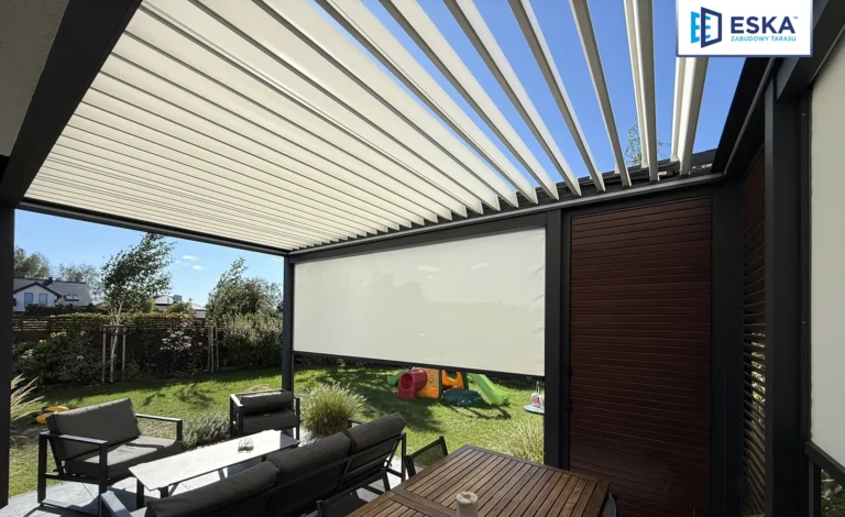 Kluczbork bioklimatyczna pergola z akcentem WOOD montaż do podcienia ESKA Zabudowy Tarasu